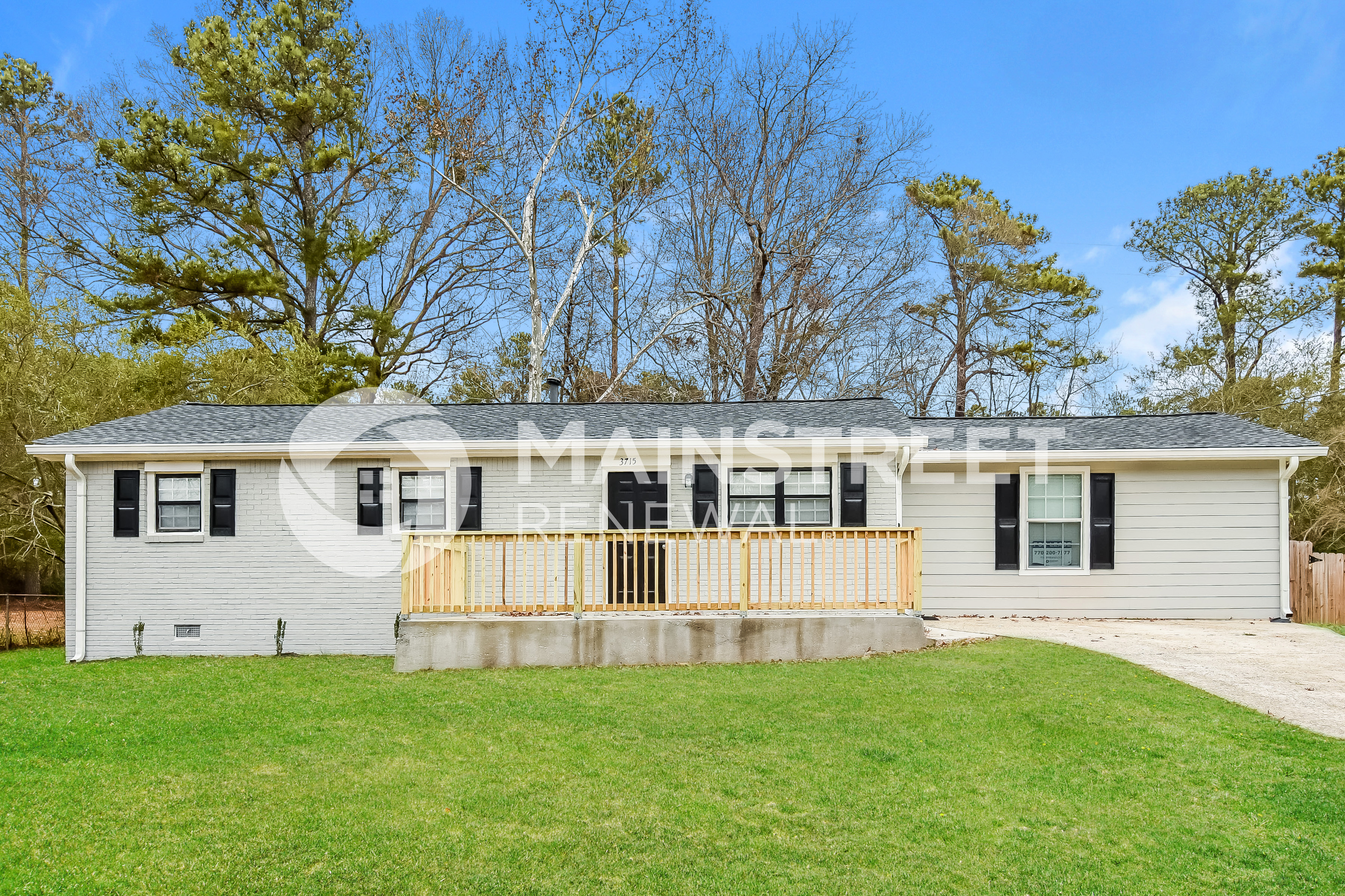 3715 MEADOWVIEW Drive Lithia Springs, GA 30122